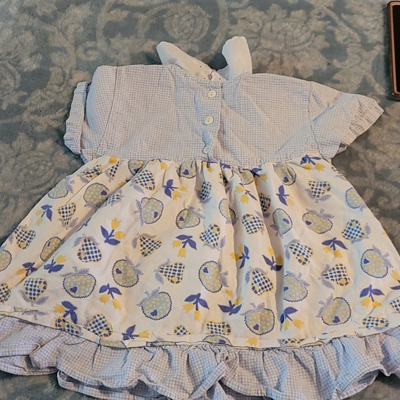 Dress - Picture 2 of 2